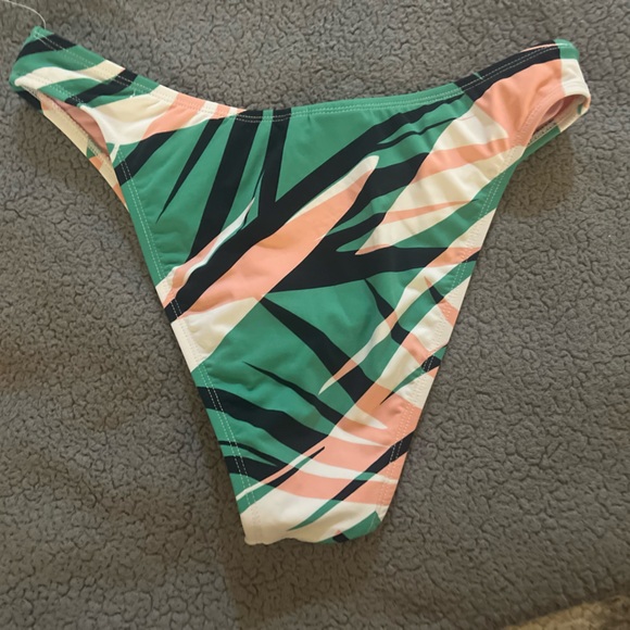 The Bikini Lab High Waisted Bathing Suit Bottoms 🌵Medium - Picture 3 of 5